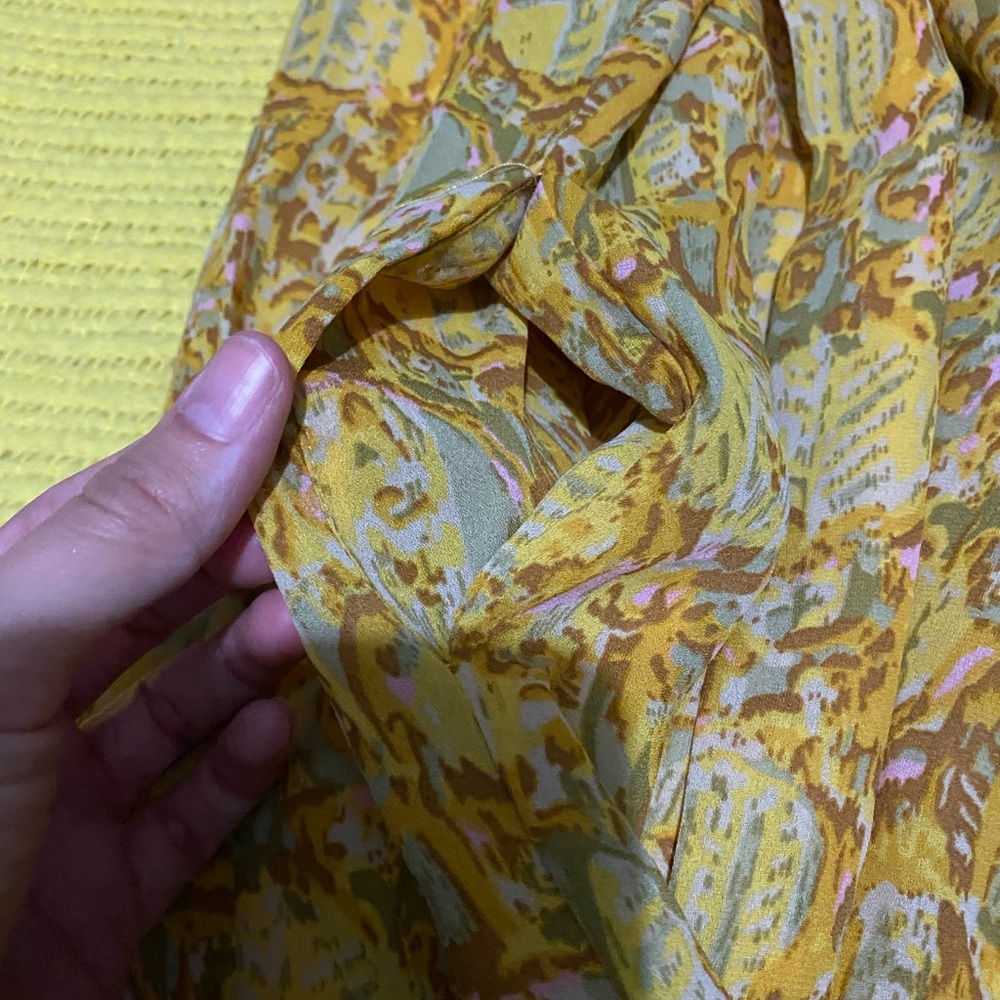 H&M long sleeve dress - Picture 5 of 5